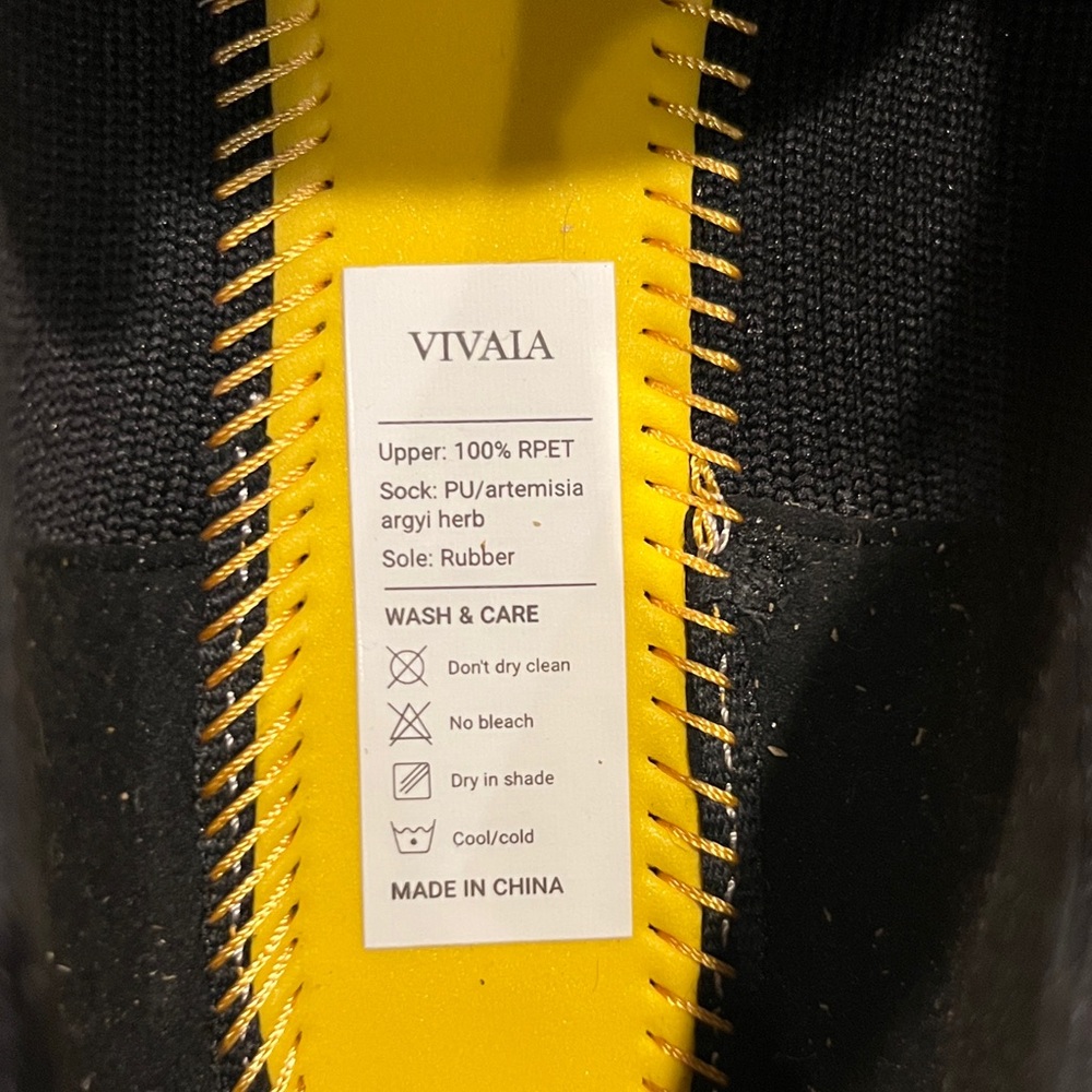 VIVAIA Lightweight Black V-Cut Square Toe Knit Flats - Picture 10 of 10